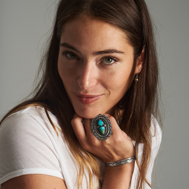 Grande bague concho en argent mat serti de turquoises - Harpo Paris