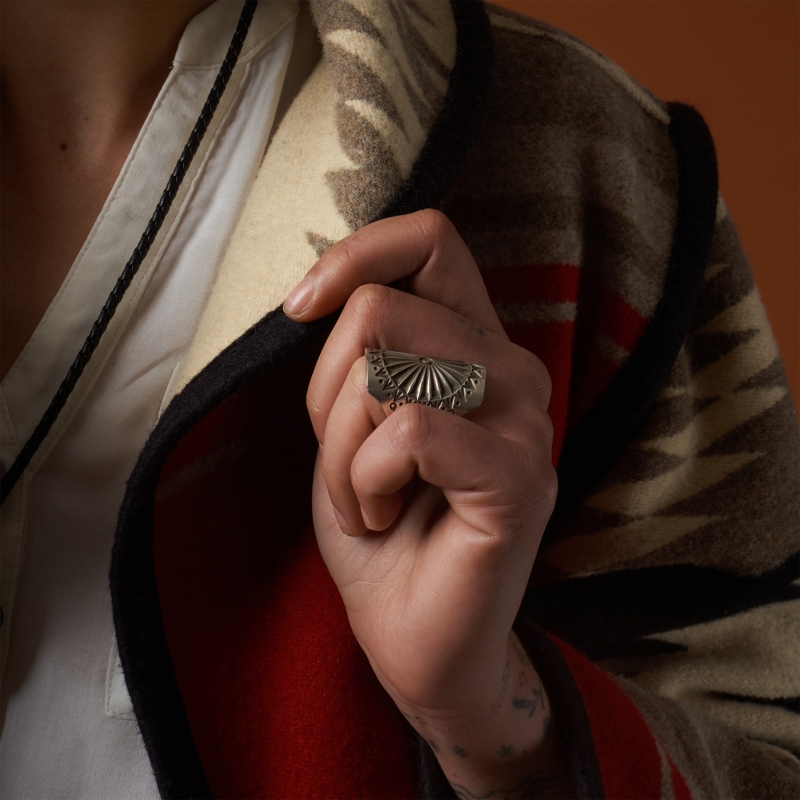 Bague en argent massif Navajo BA1600 - Harpo Paris