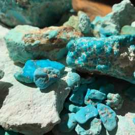 Histoire et vertus de la turquoise selon les Amérindiens HARPO